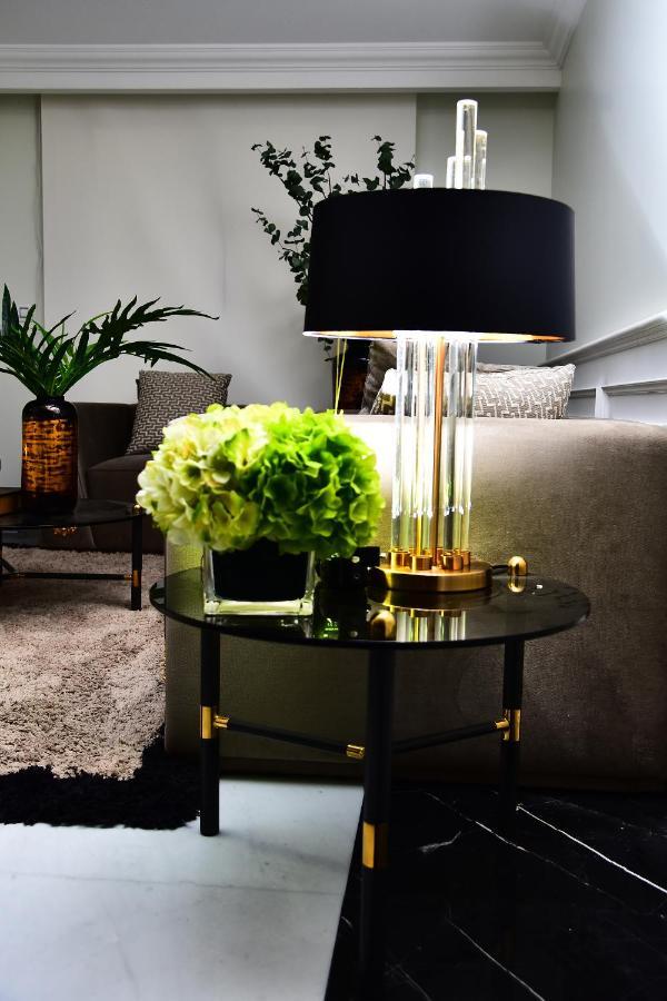 Versace Tower Luxury Suites - Downtown เบรุต ภายนอก รูปภาพ